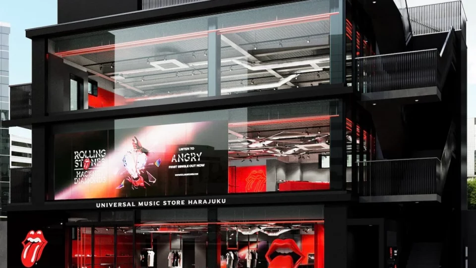 Rolling Stones fans in Japan can now get their rocks off at the new Universal Music retail superstore in Tokyo.